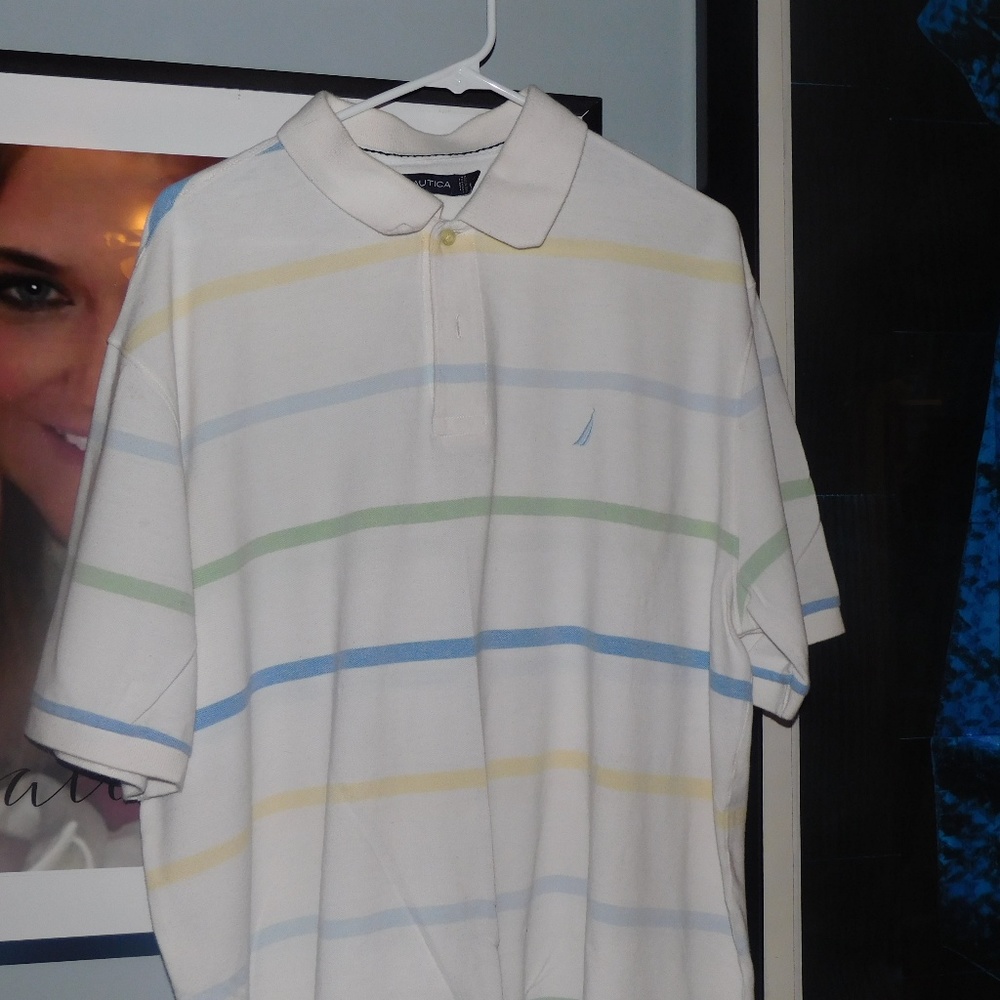 Like New Nautica Men's Polo Color: LIGHT BLUE